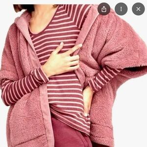 NWOT S CAbi Embrace Pink Topper Women's Cozy Pink Sweater